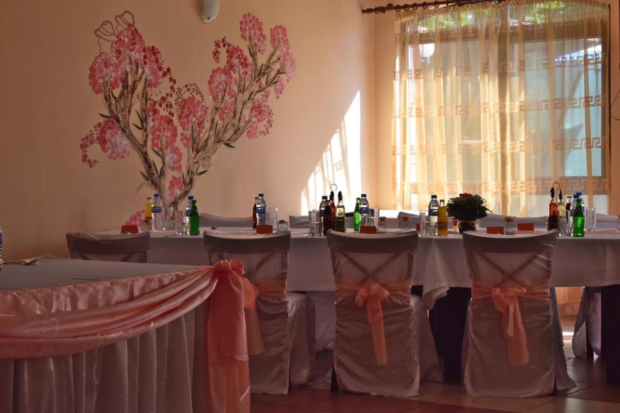 Hotel Jeravna Bankya Luaran gambar