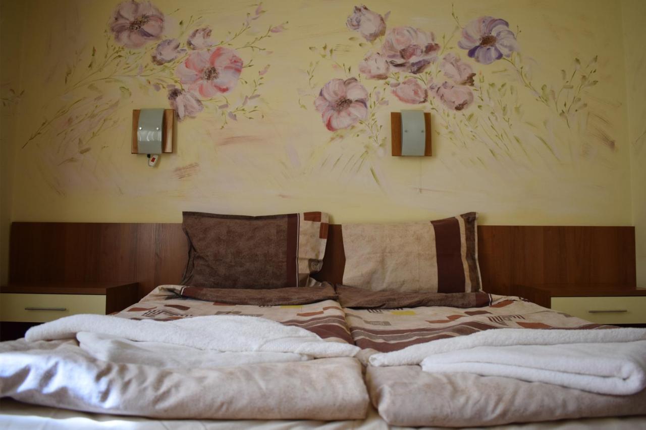 Hotel Jeravna Bankya Luaran gambar