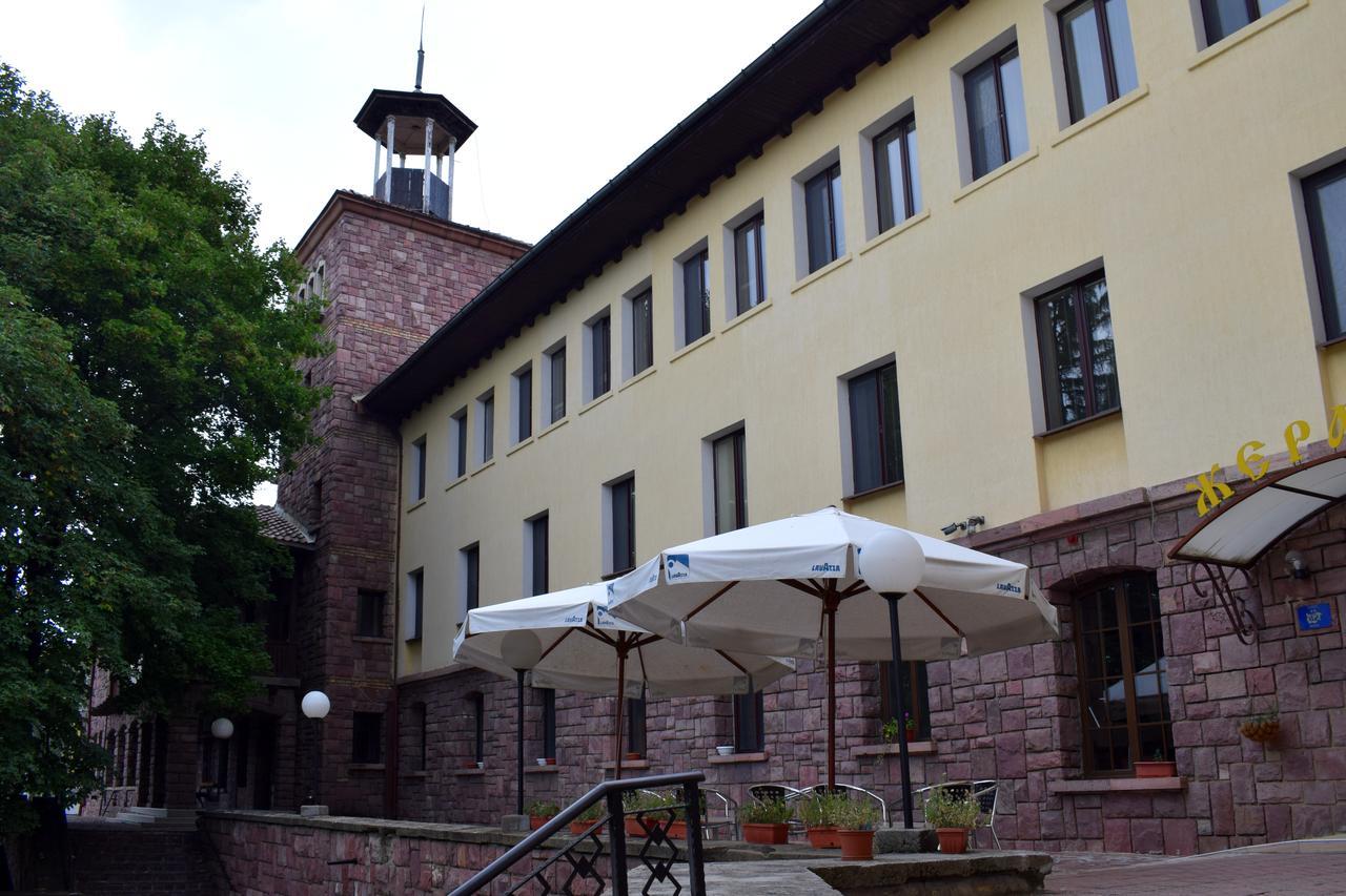 Hotel Jeravna Bankya Luaran gambar
