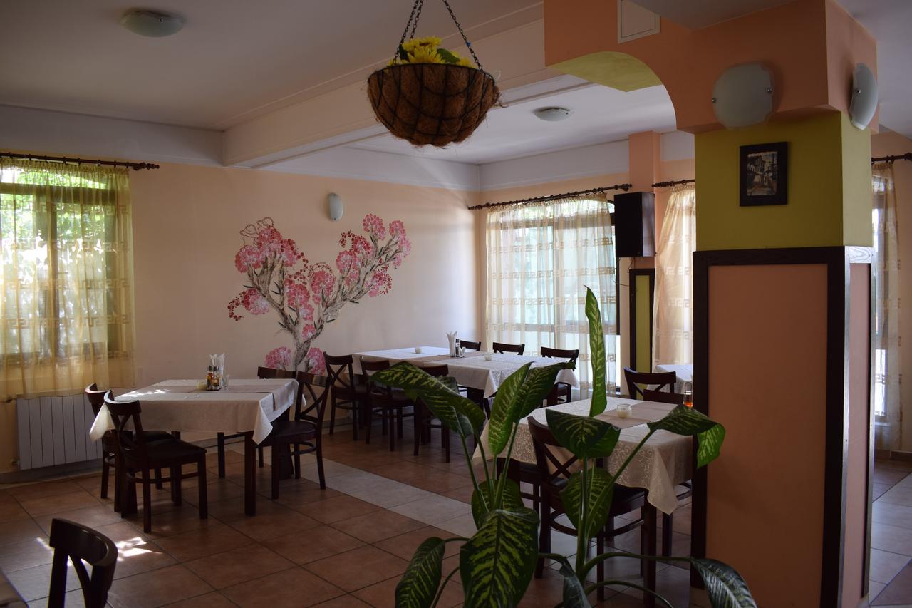 Hotel Jeravna Bankya Luaran gambar